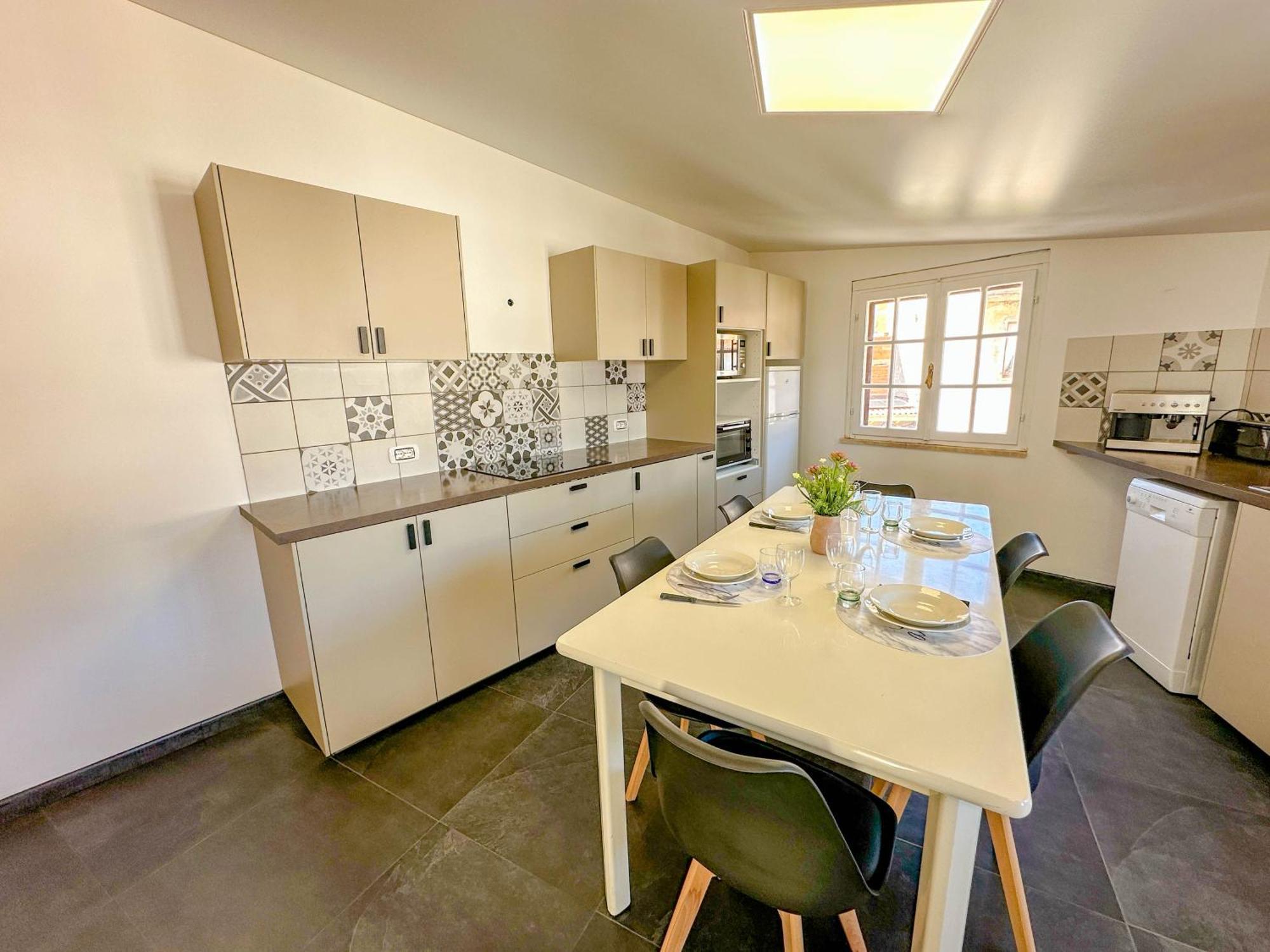Buisson Apartment